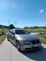 BMW E90 318i 2010 LCI Facelift TÜV NEU - BMW 318: E90