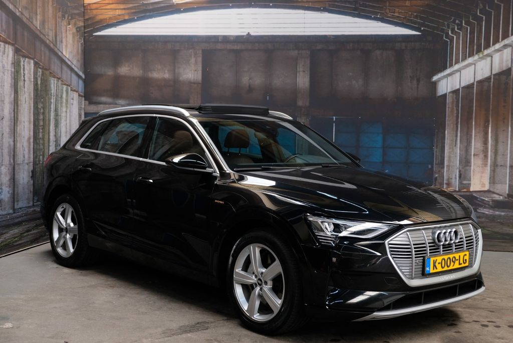Image of Audi e-tron