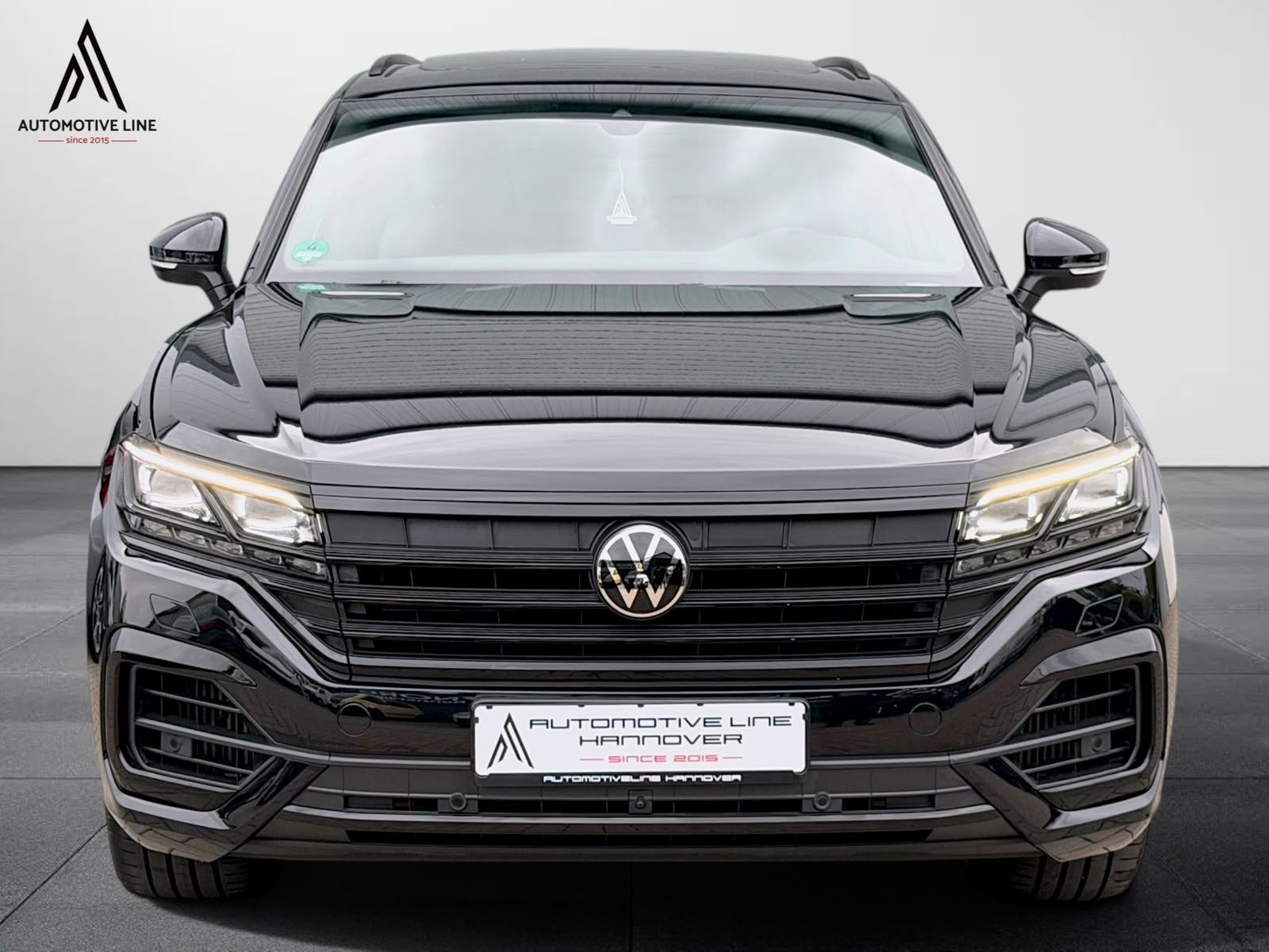 Volkswagen TOUAREG 3.0 TSI R-LINE PANO AHK LUFT 360° MATRIX foto 2