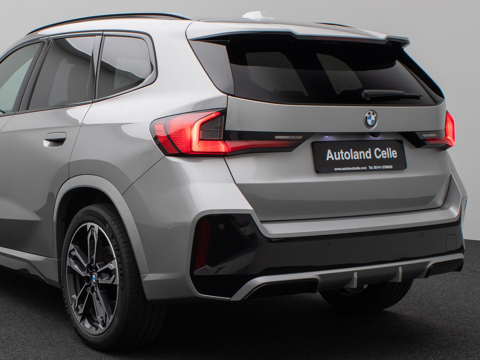 Fahrzeugabbildung BMW X1 xD23i M Sport 360°HUD DAB H/K AHK Komfort 19"