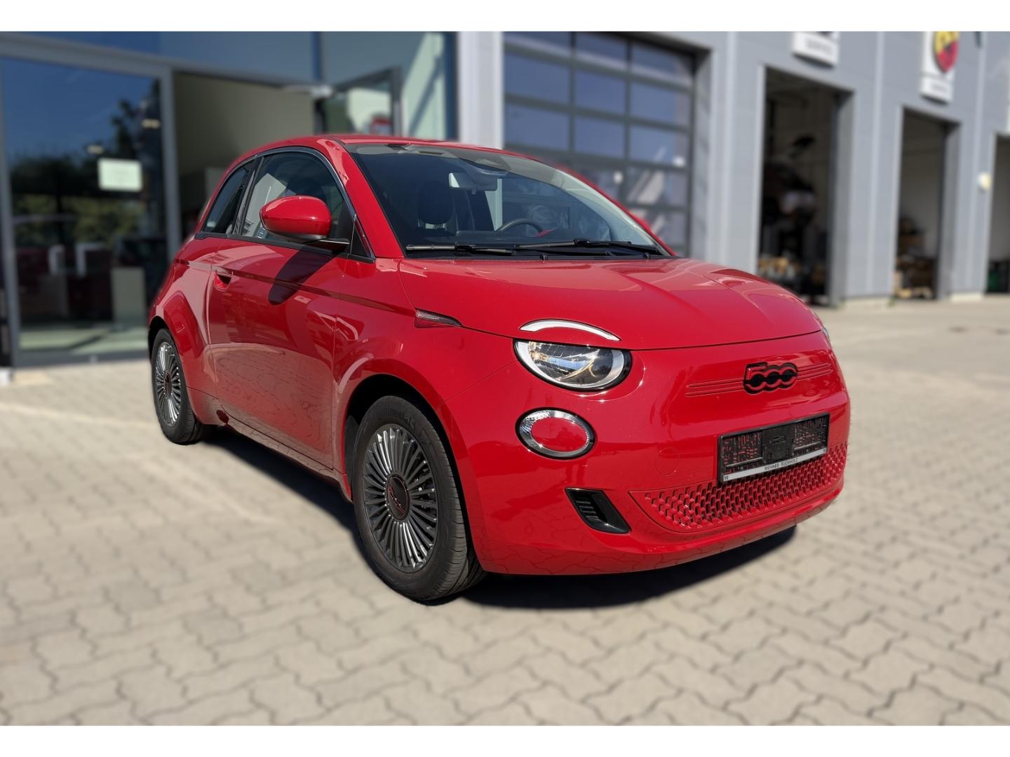 Fiat 500e Red *Apple Car Play *Tempomat