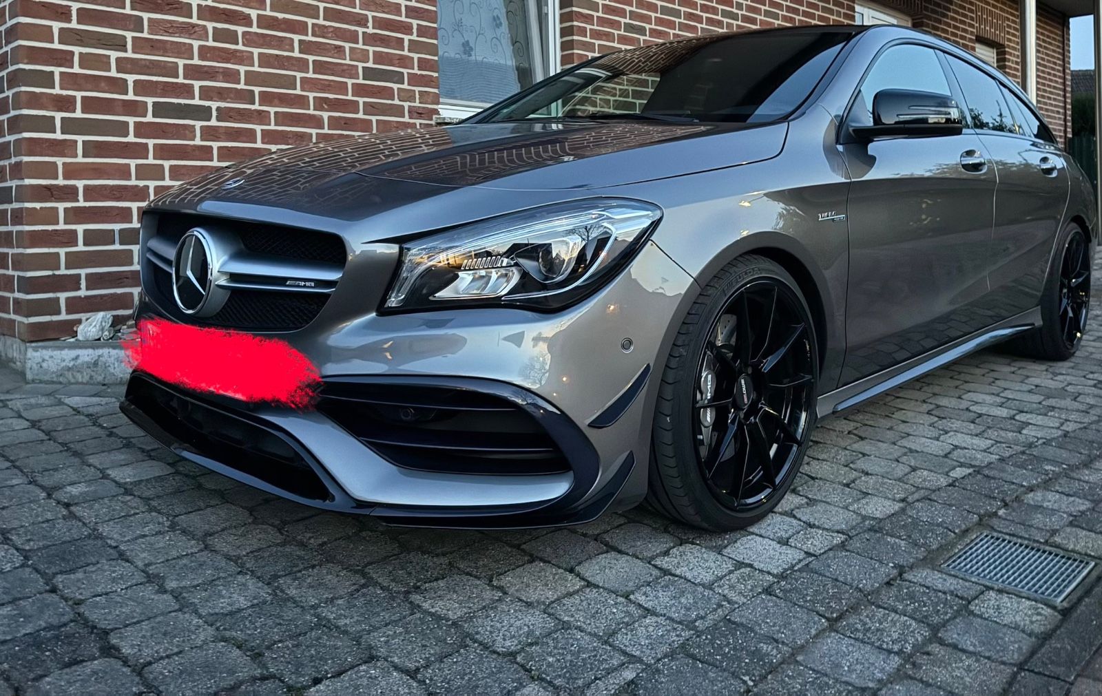 MERCEDES-BENZ CLA 45 AMG Shooting Brake Mercedes-AMG CLA 4...