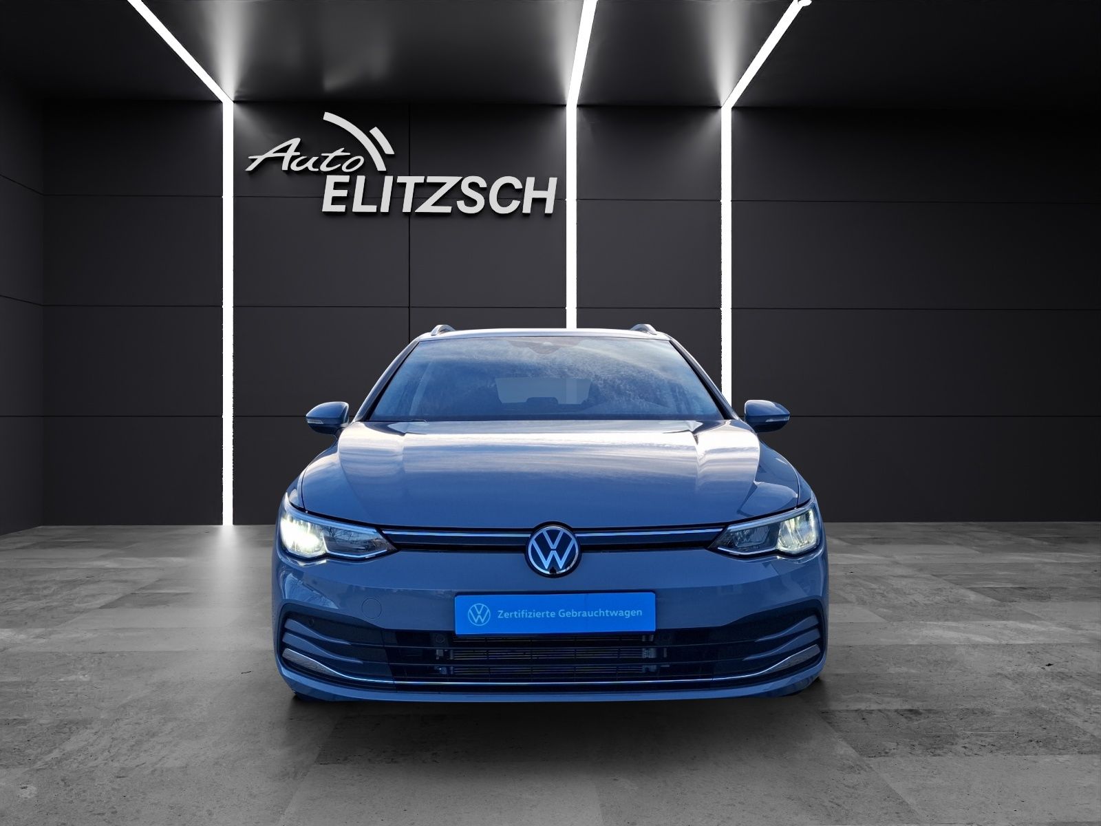 Fahrzeugabbildung Volkswagen Golf VIII Variant TSI Move LED ACC AID NAVI PDC