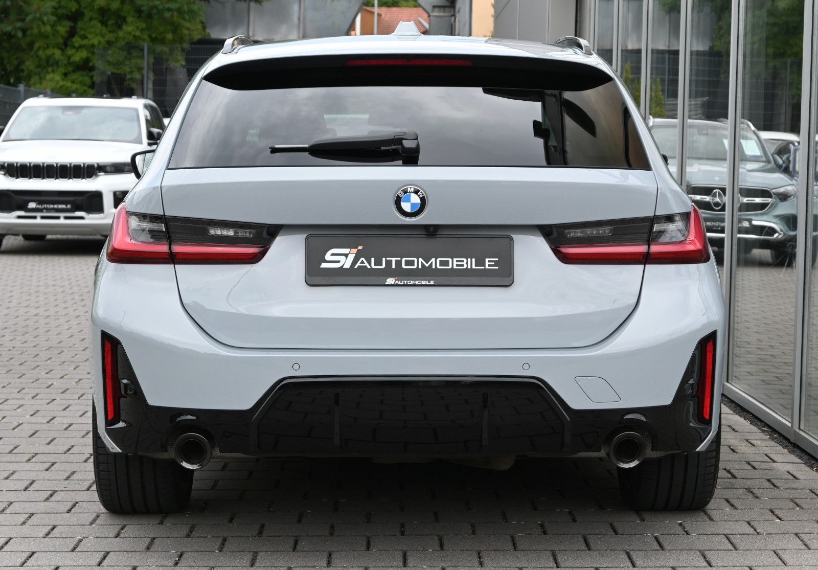 Fahrzeugabbildung BMW 320d xDr. Touring LCI M-Sport Pro °ACC°LEDER°H/K