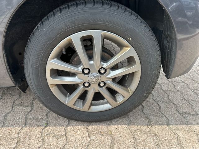 Toyota Yaris  1,0-l-Dual-VVT-i Edition-S *Unfall*