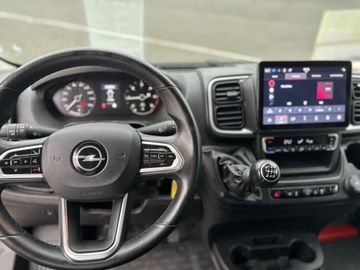 Fotografie des Opel Movano 2.2 BlueHDi 140 L4H2 Navi