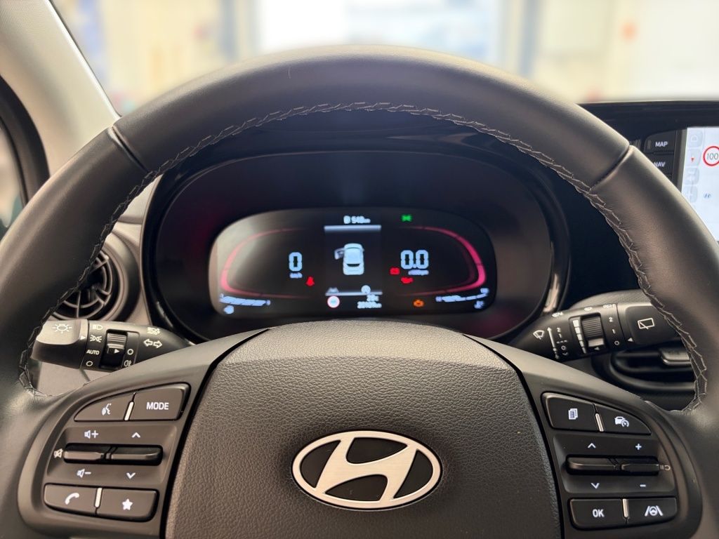 Fahrzeugabbildung Hyundai i10 1.0 Select Facelift Fernlichtass. Kam. Navi
