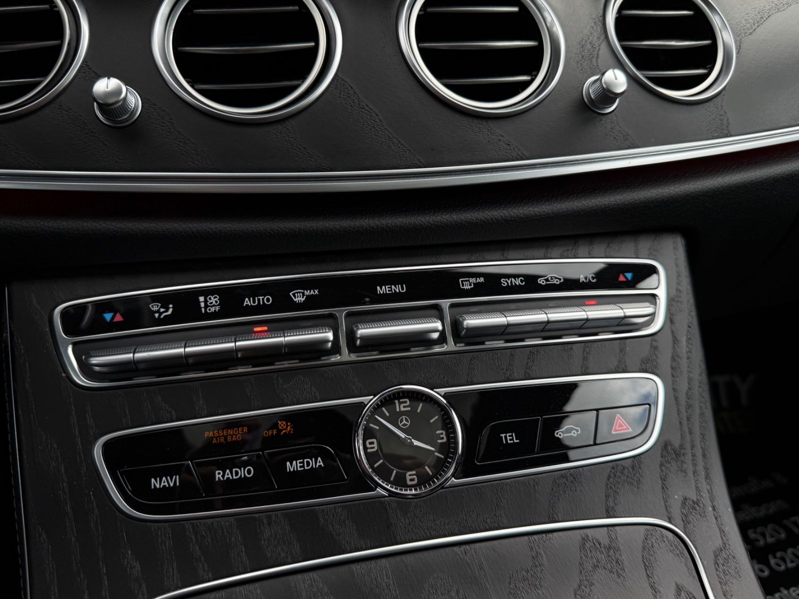 Mercedes-Benz E 220 d 9G AMG NIGHT *PANO*SPUR*2H* foto 15