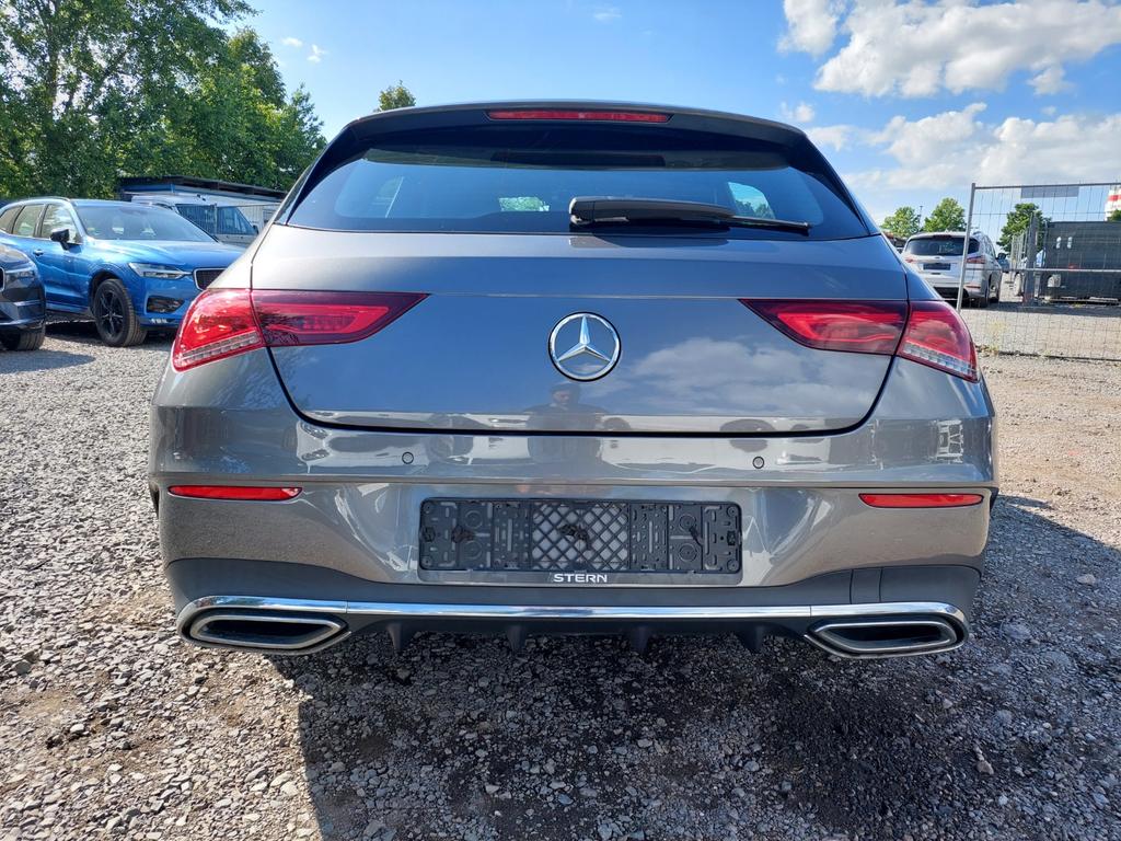 Mercedes-Benz CLA 200