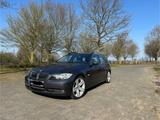 BMW 325i E91 Touring - BMW 325 aus 2007: Kombi, 325i