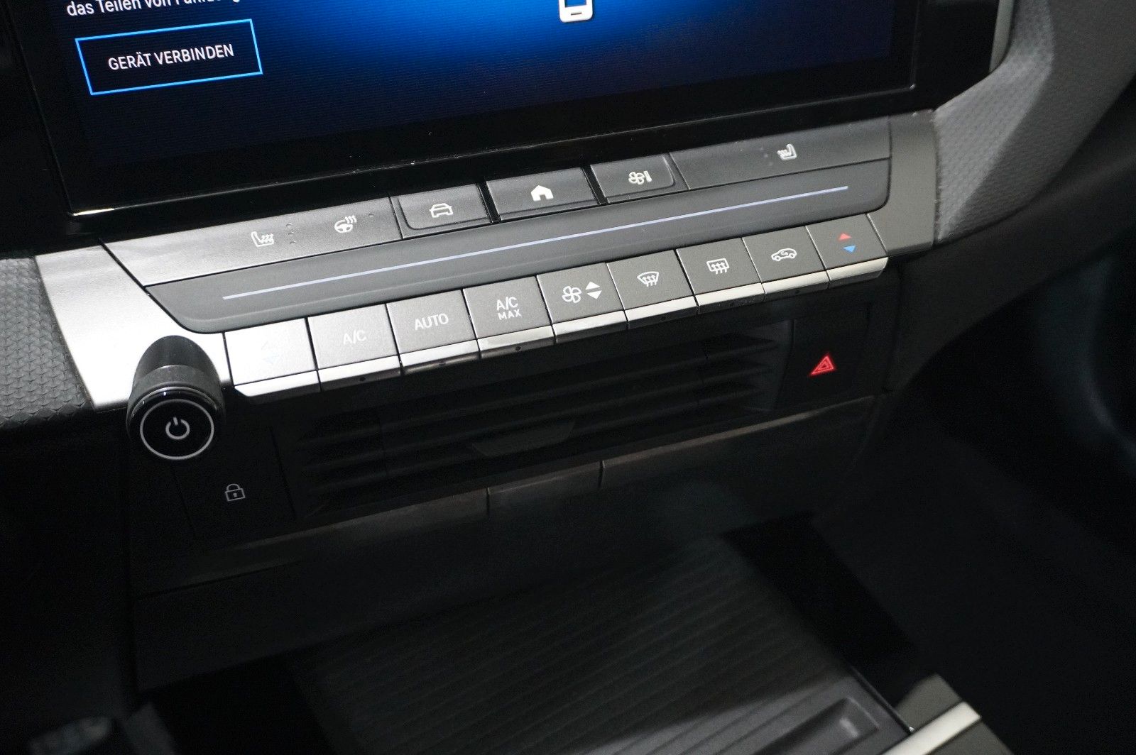 Fahrzeugabbildung Opel Astra L Lim. 1.6 HYBRID ELEGANCE NAVI/LED/KAMERA