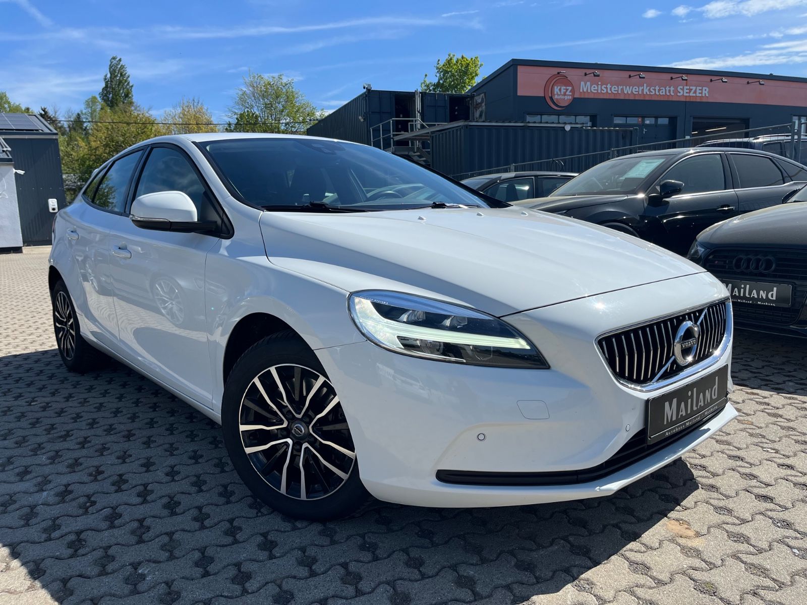 VOLVO V40