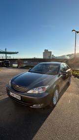Toyota Camry 3.0 V6 Executive (viele Teile neu!)