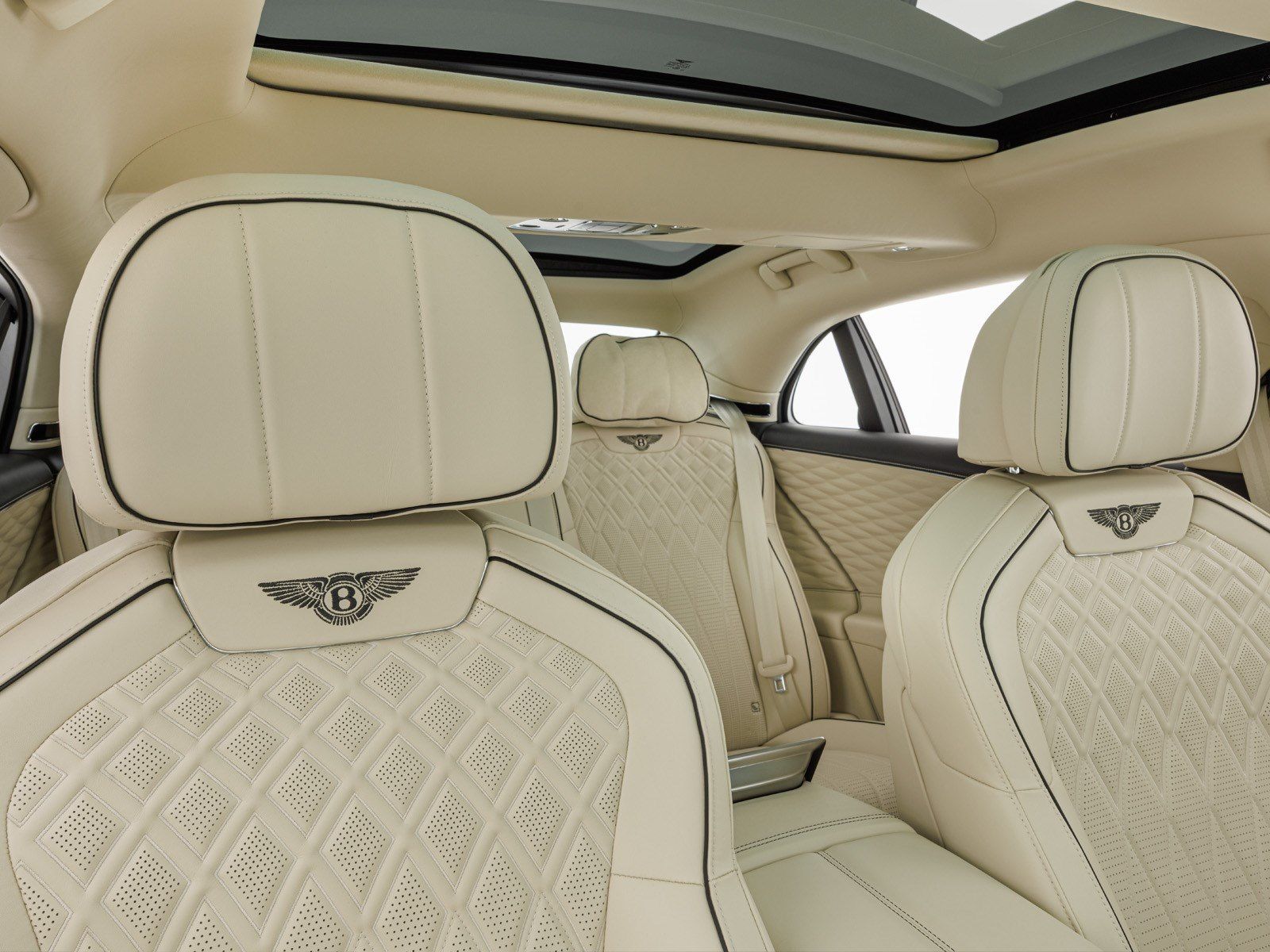 Bentley Flying Spur V8 / First Edition foto 24