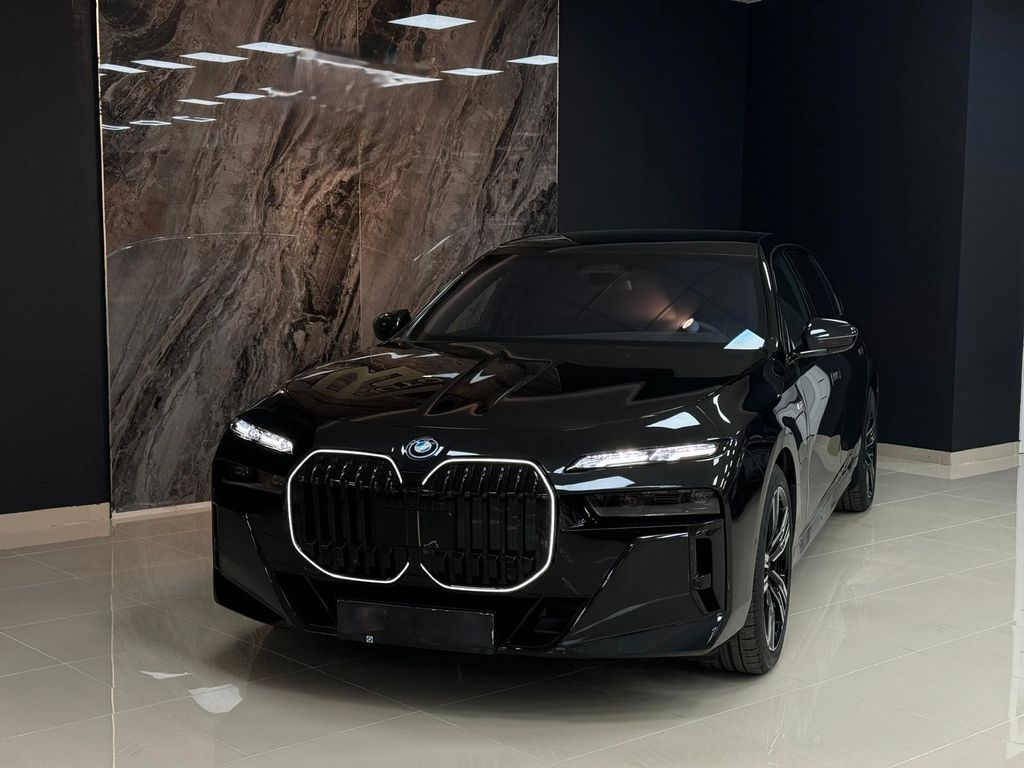 BMW 750
