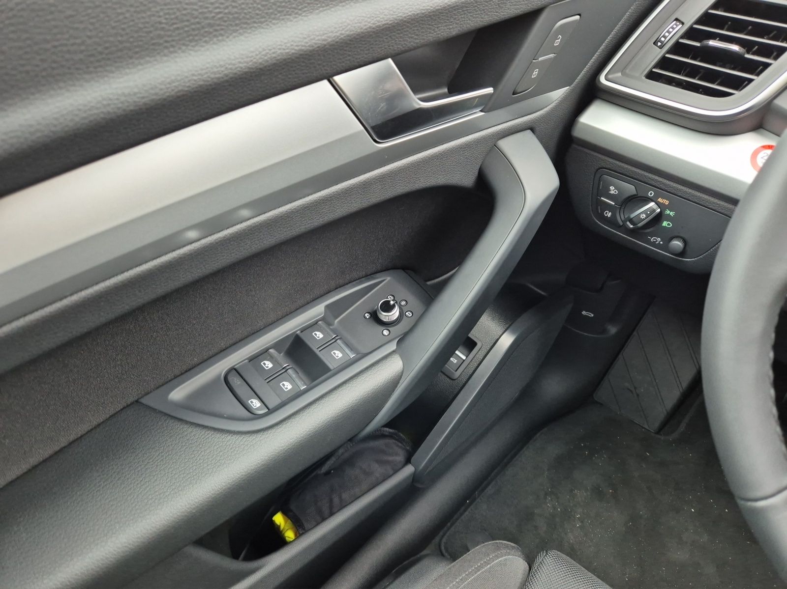 Fahrzeugabbildung Audi Q5 40 TFSI advanced quattro S-tronic STHZG Matri