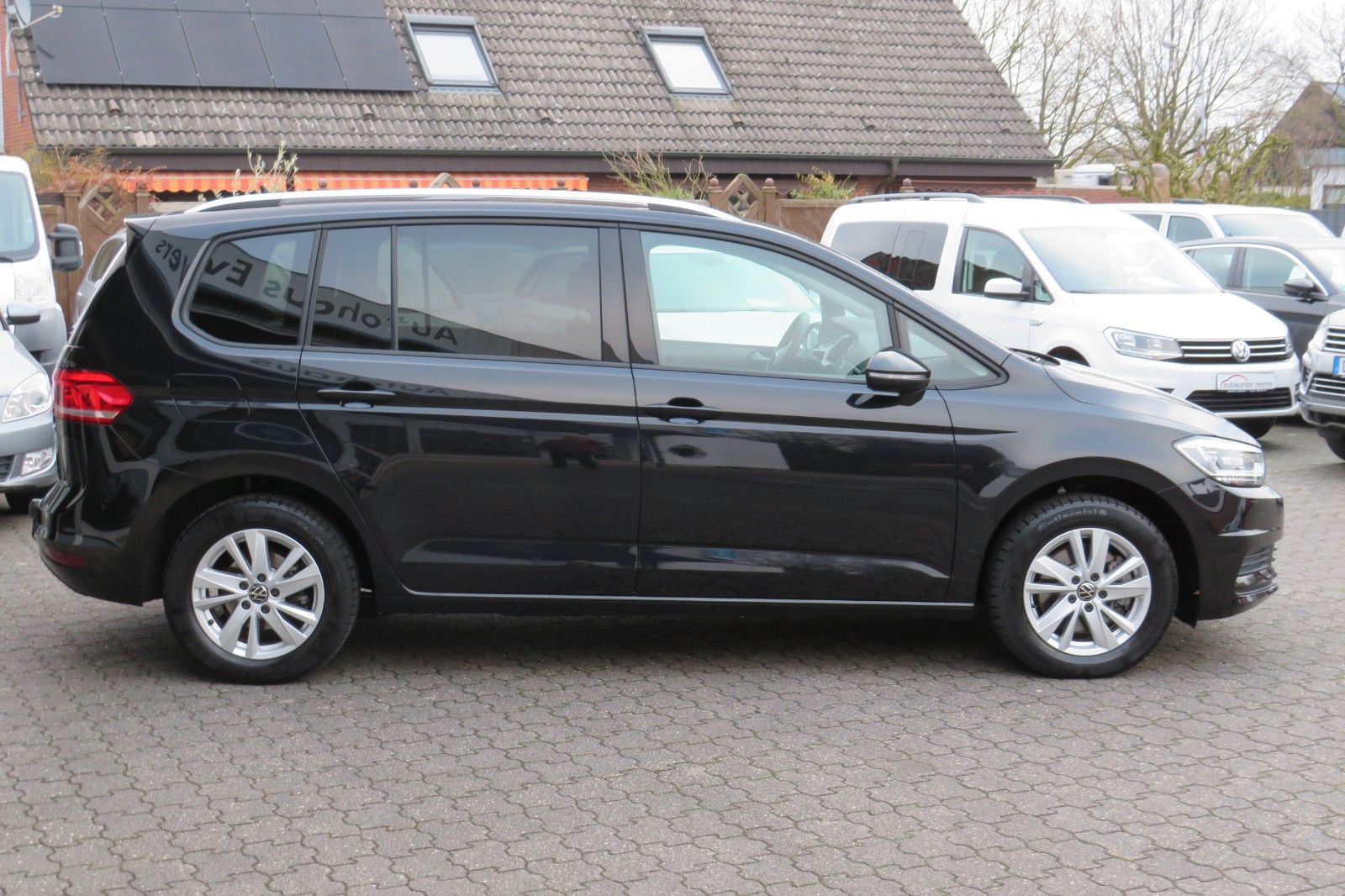 Fahrzeugabbildung Volkswagen Touran Comfort DSG AHK 7-SITZE KAMERA LED 1.H