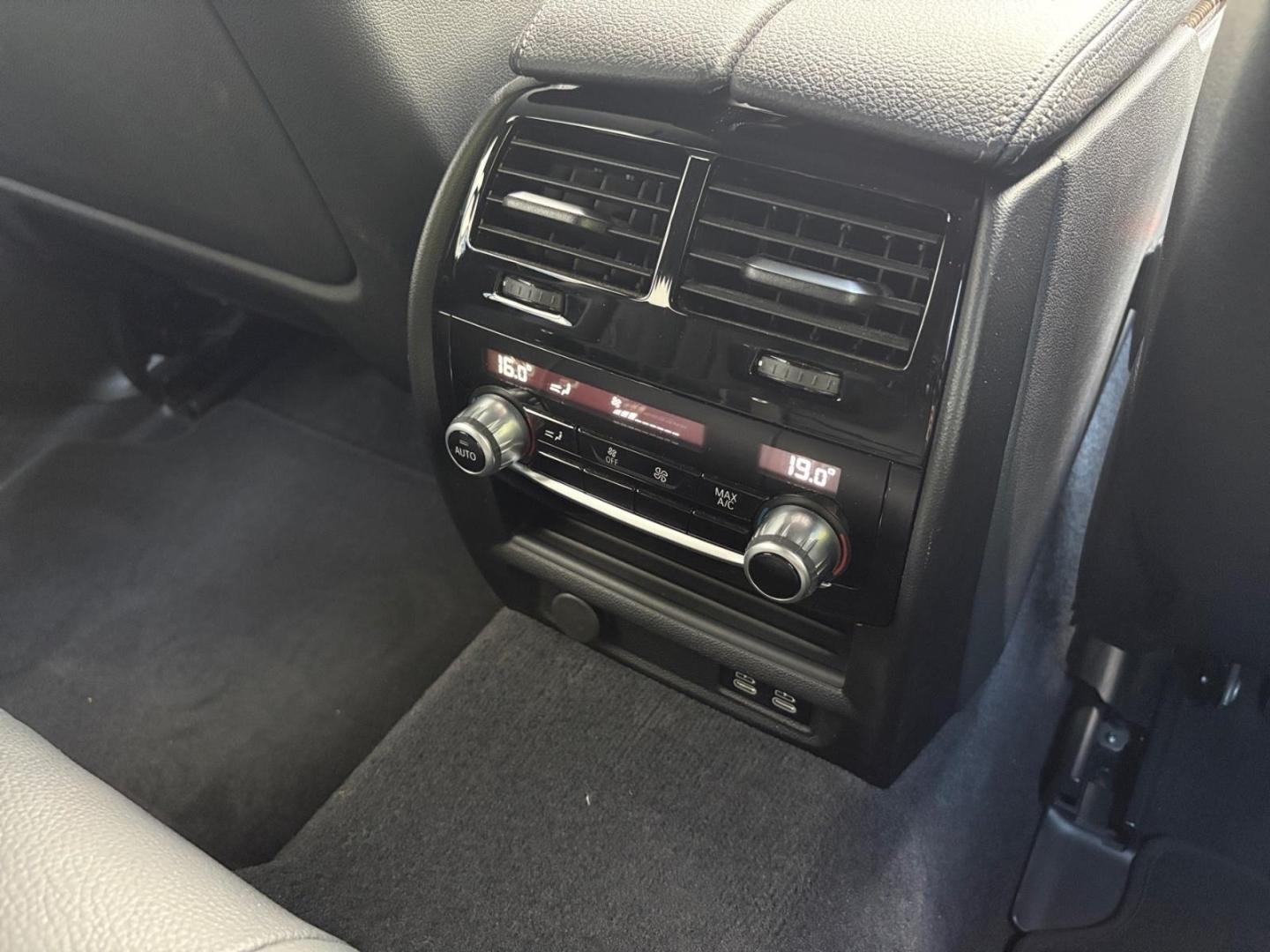BMW 530 d Touring Luxury Line HuD 360° AHK Laser 4-Z