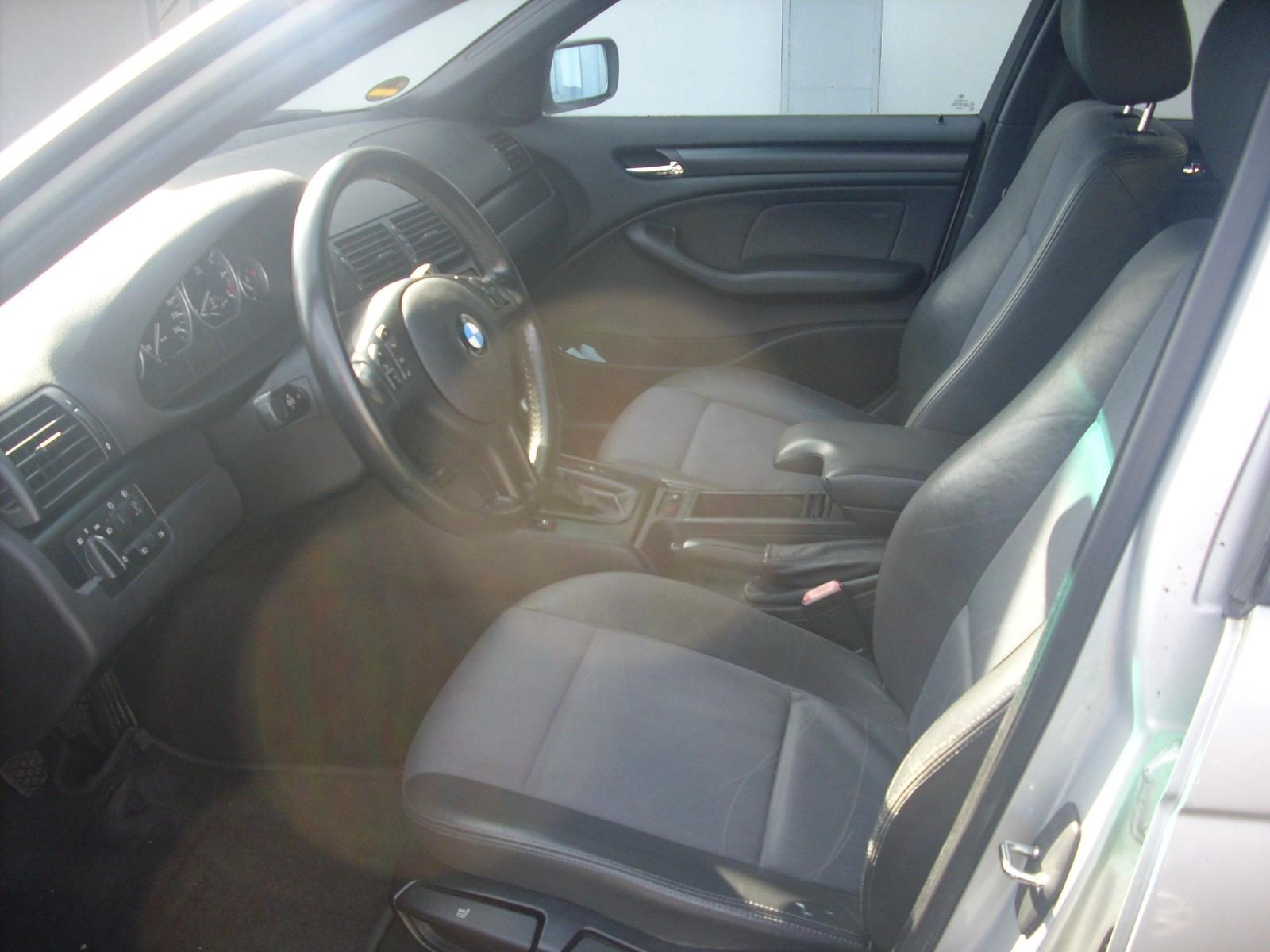 BMW 318 2004 — photo 7