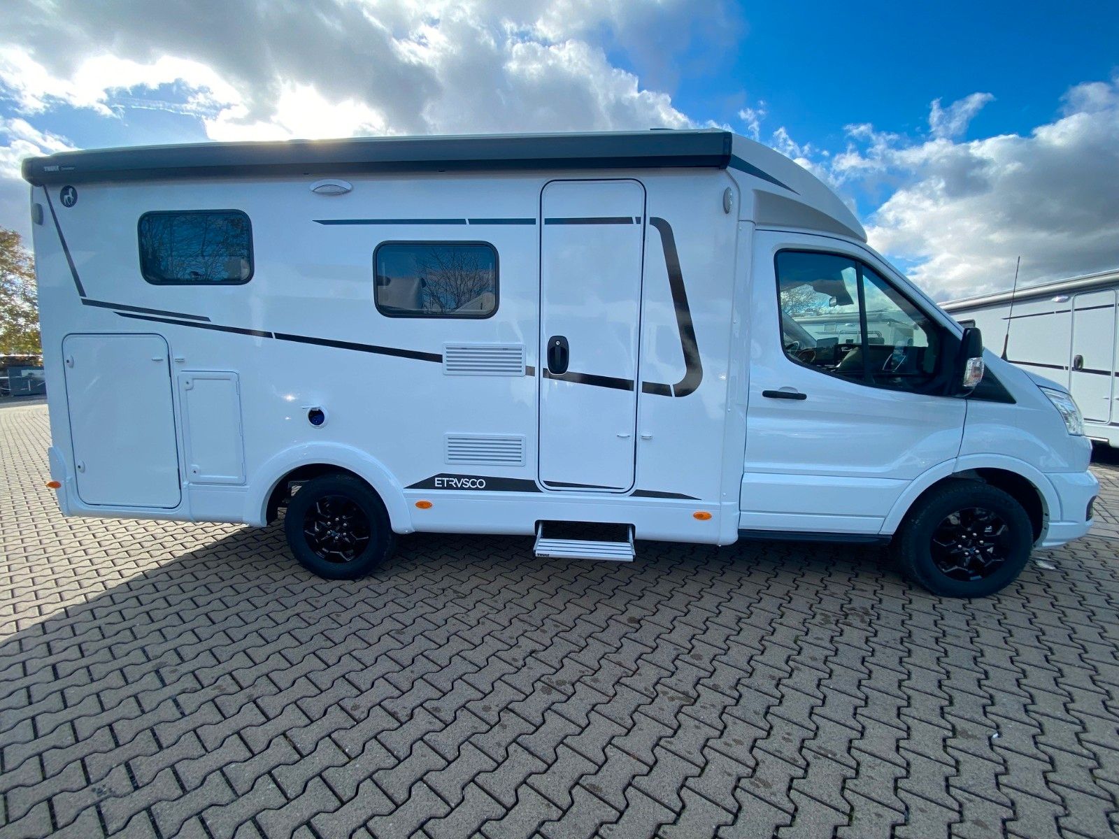 Fahrzeugabbildung Etrusco V 6.6 SF *165PS*Automatik*Markise*RFK*Complete S