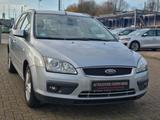 Ford Focus Turnier Ghia/Klima/2.Hand/PDC/Garantie - Ford Focus aus 2006: Ghia