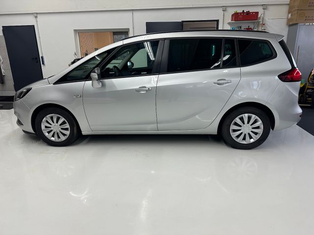 Opel Zafira C ON 7 Sitzer Turboschaden Motor läuft