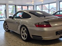 Fahrzeugabbildung Porsche 911 Turbo Coupe (XENON/CARBON/HAMANN-ABGAS