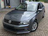 Volkswagen Jetta 2.0 TDI Automatik BMT 1. Hand Scheckheft - Volkswagen Jetta: TDI