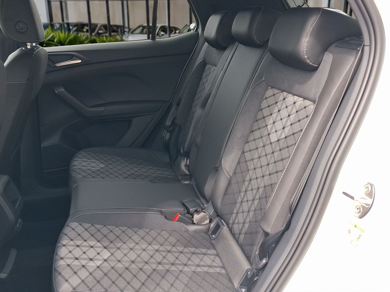 Volkswagen T-Cross - Bild 7
