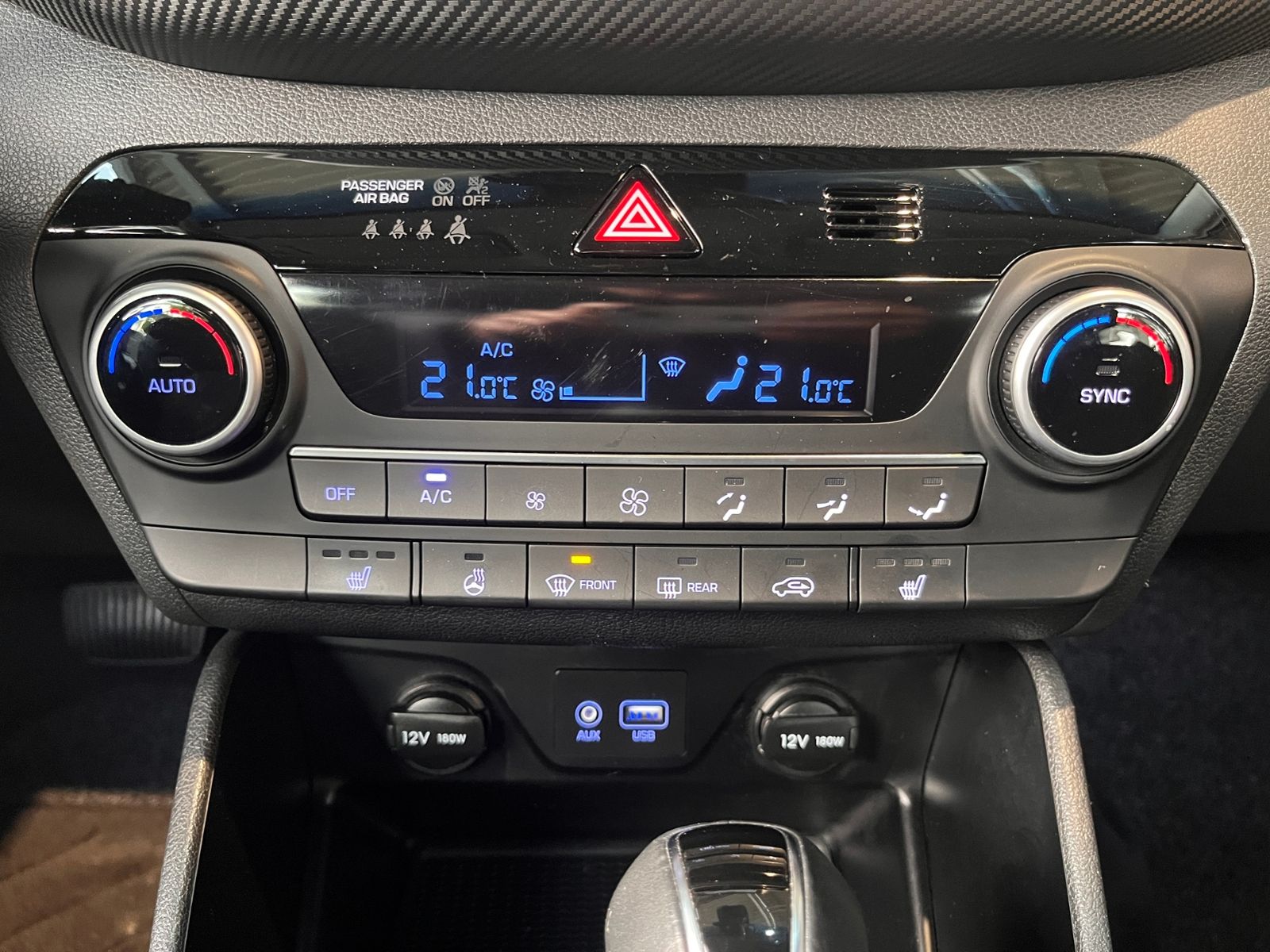 Fahrzeugabbildung Hyundai TUCSON Advantage AHK 2WD KLIMA NAVI ALU