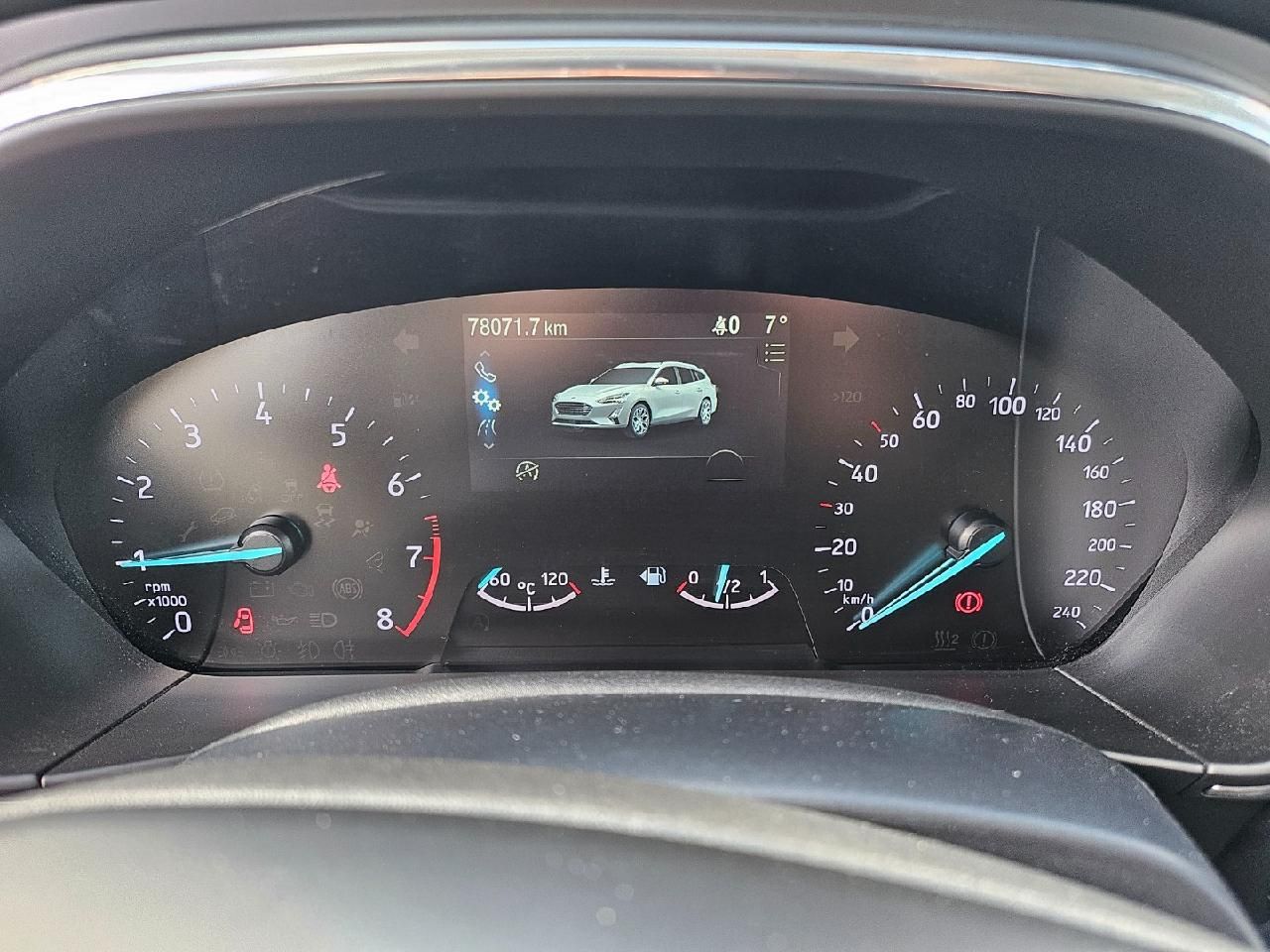 Fahrzeugabbildung Ford Focus Turnier Titanium