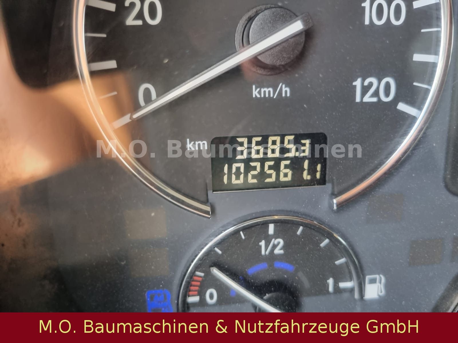 Fahrzeugabbildung Mercedes-Benz Actros 1841 / Euro 5 / 4x2