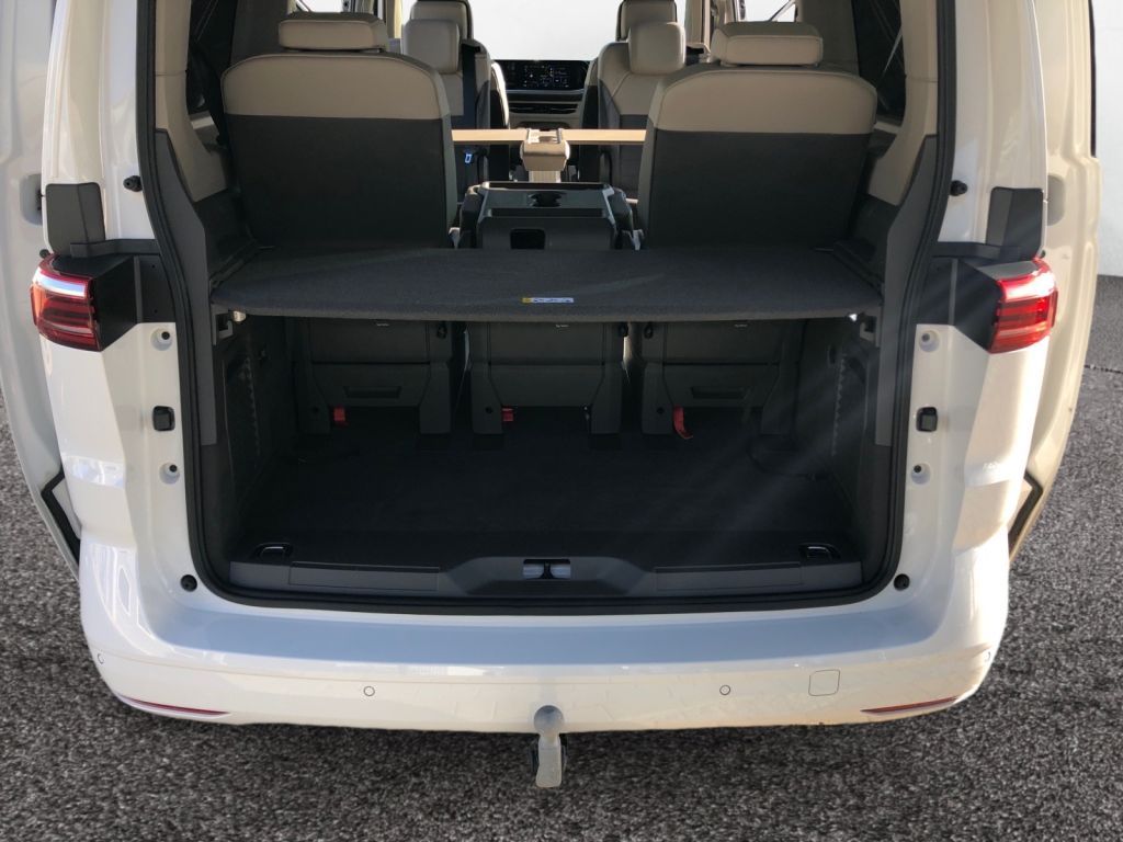 Fahrzeugabbildung Volkswagen T7 Multivan 2,0 TDI LÜ Life Edition IQ.Light