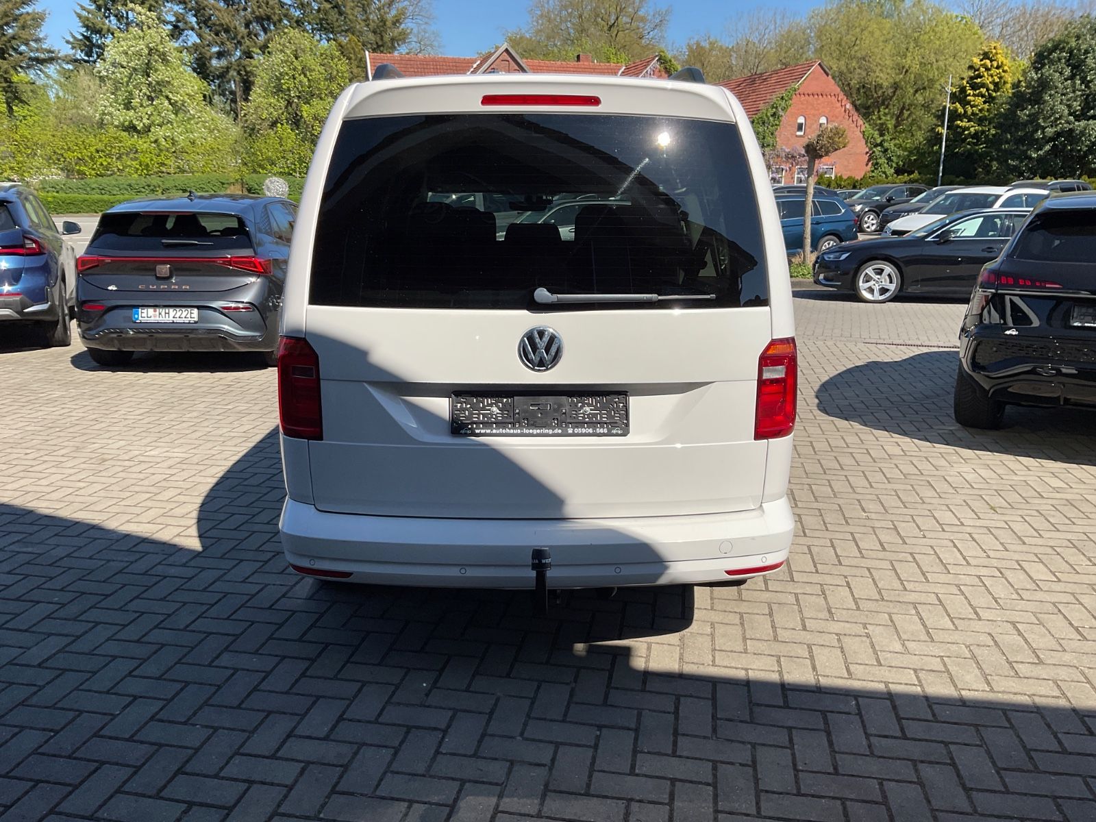 Fahrzeugabbildung Volkswagen Caddy Maxi 2,0TDI DSG Comfort 7 Sitze,AHK,ACC,