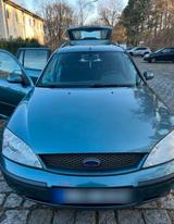 Ford Mondeo - Ford Mondeo aus 2002: Kombi