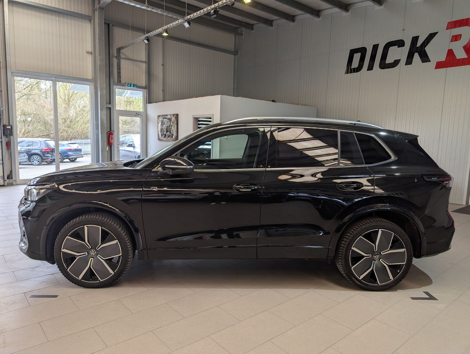 Immagine del veicolo Volkswagen Tiguan 2.0TDI R-Line 4M Pano H/K AHK Matrix 20"