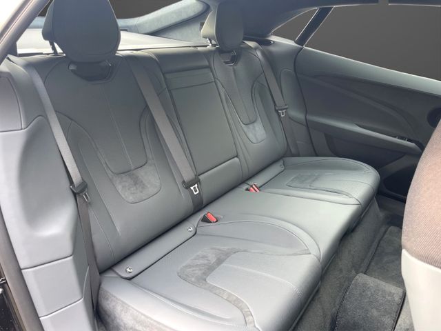 Fahrzeugabbildung Lotus Emeya Glasdach Autobahn Assistent