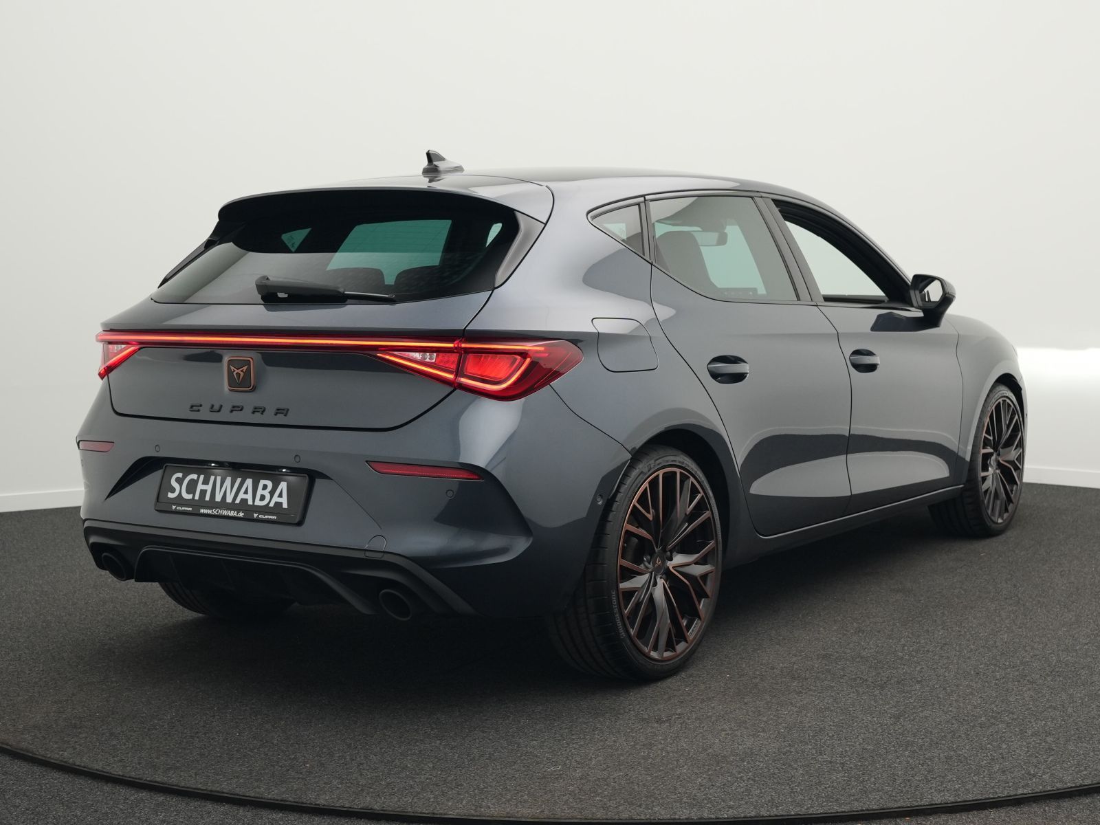 Cupra Leon 2.0 TSI DSG ACC*NAV*19" imagem 3