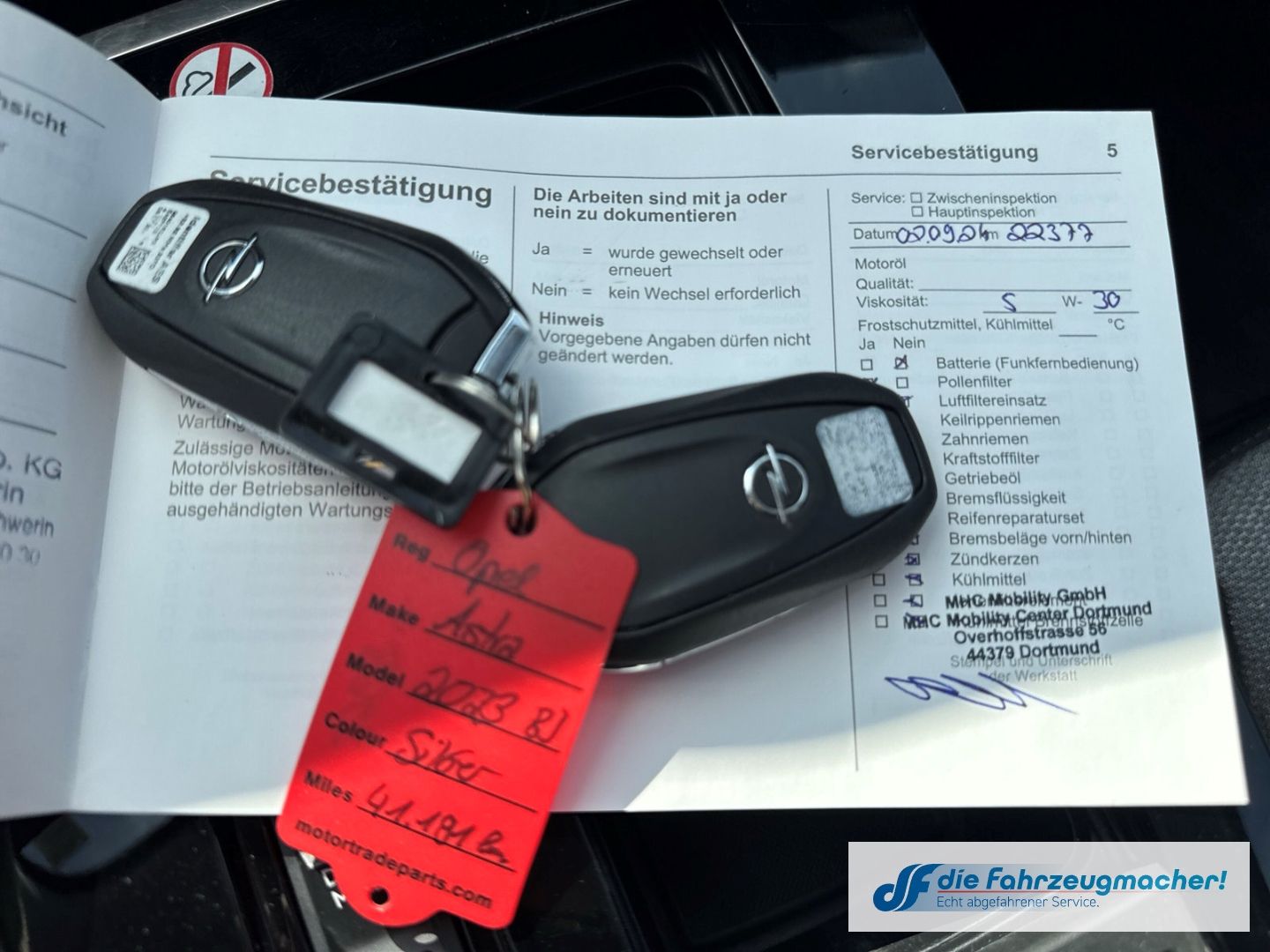 Fahrzeugabbildung Opel Astra L Sports Tourer Elegance 1.5 D EU6e *SEITE