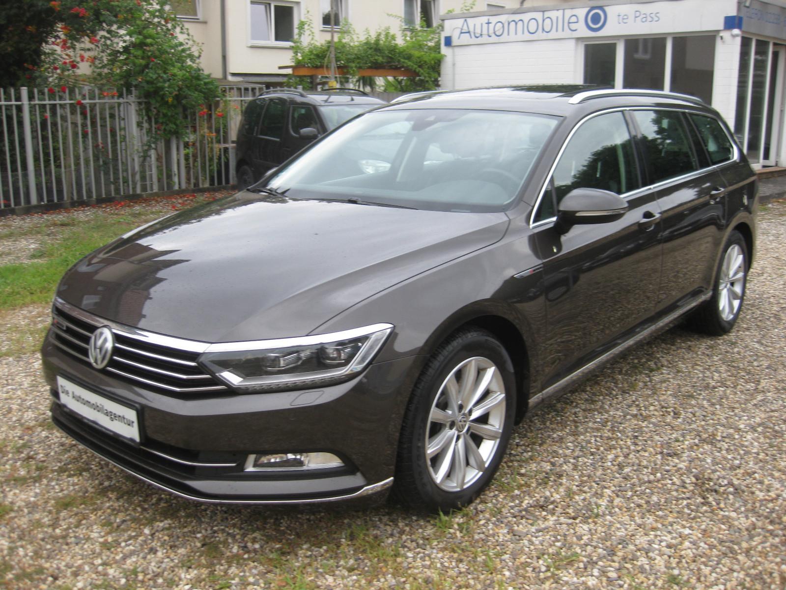 Volkswagen Passat Variant Highline/LED/Leder/DSG/Pano/1.Hd.