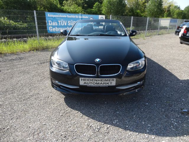 Fahrzeugabbildung BMW 318i Cabrio/Leder/Xenon/PDC/Navi/Alu/SitzH/