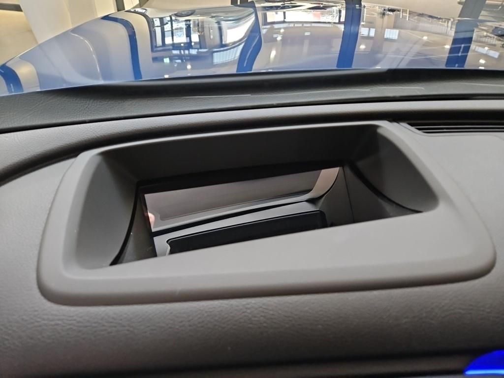 Fahrzeugabbildung Mercedes-Benz GLC 200 4M Avant AHK Pano HUD 360° LED Burmester