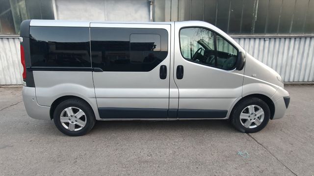 Nissan Primastar Van L1H1 2.7t, 9  Sitze