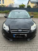 Ford Focus  1.6 mit 150 ps und neuer TÜV - Ford: 15m P6
