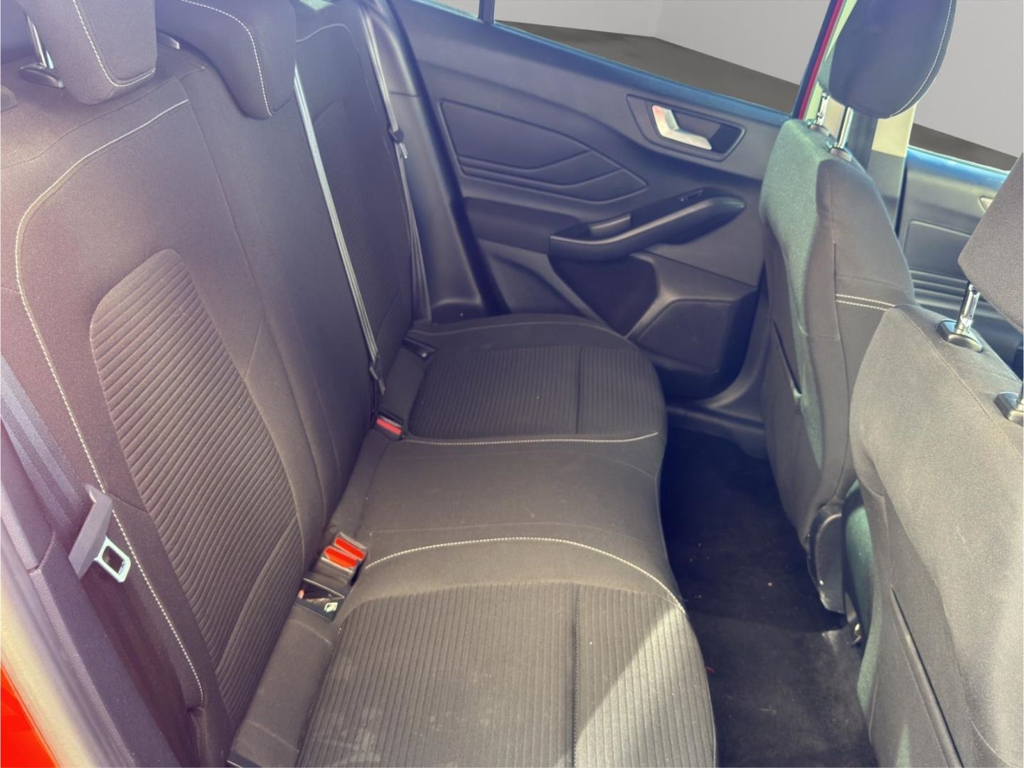 Fahrzeugabbildung Ford Focus Turnier Titanium 1.5 EcoBlue EU6d