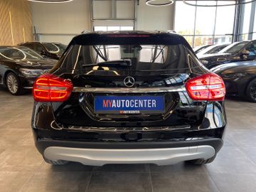 Mercedes-Benz GLA 200 7G-DCT Style *NAVI*XENON*SHZ*TEMPOMAT*