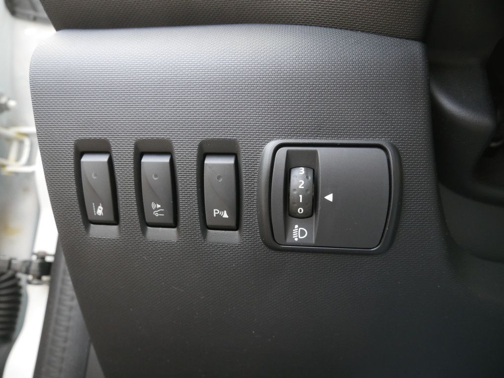 Fahrzeugabbildung Renault Twingo E-Tech KLIMA PDC SHZ RÜCKFAHRKAMERA NAVI