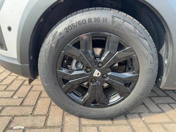 Dacia Jogger Extreme+ TCe 110 Navi, Rückfahrkamera, Kl