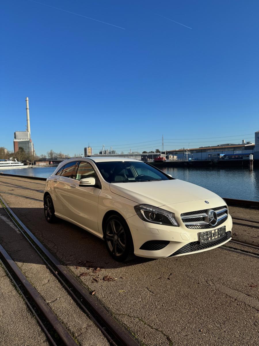 Mercedes-Benz A 180 SHZ*TEMPO*R.KAMERA*XENON