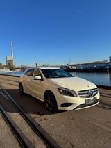 Mercedes-Benz A 180 SHZ*TEMPO*R.KAMERA*XENON - gebrauchte Kleinwagen in Karlsruhe